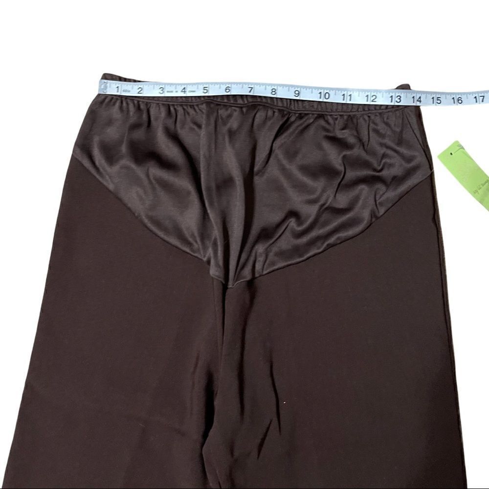 My Li’l Bump Brown Maternity Soft Bermuda Shorts Sz M NWT - Picture 5 of 7